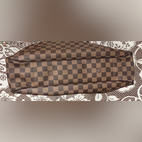 Authentic Louis Vuitton (LV) Damier Ebene Evora Handbag GM - Picture 4 of 8